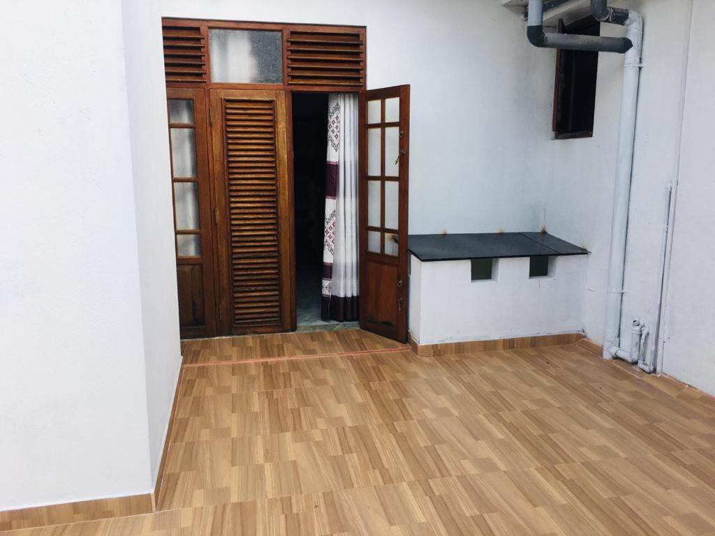 Mirewon Guest Hotel Weligama Exterior photo